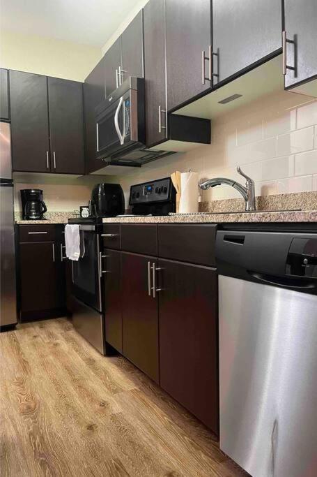Blooming Journey In Tampa Bay! Apartman Kültér fotó